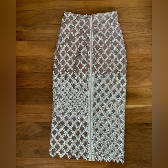 Bronx & Banco silver sequin midi skirt, size Small - Picture 3 of 3
